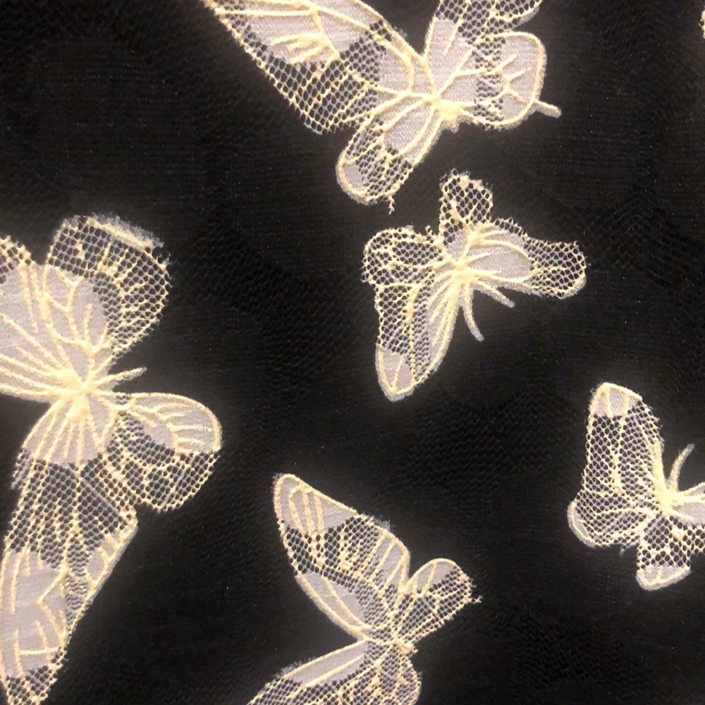 butterfly printed blouse with 3/4quarter length zipper -beautiful crystal pull